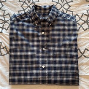Vineyard Vines On The Go Preppy Navy Plaid Button Up Shirt Men’s Small